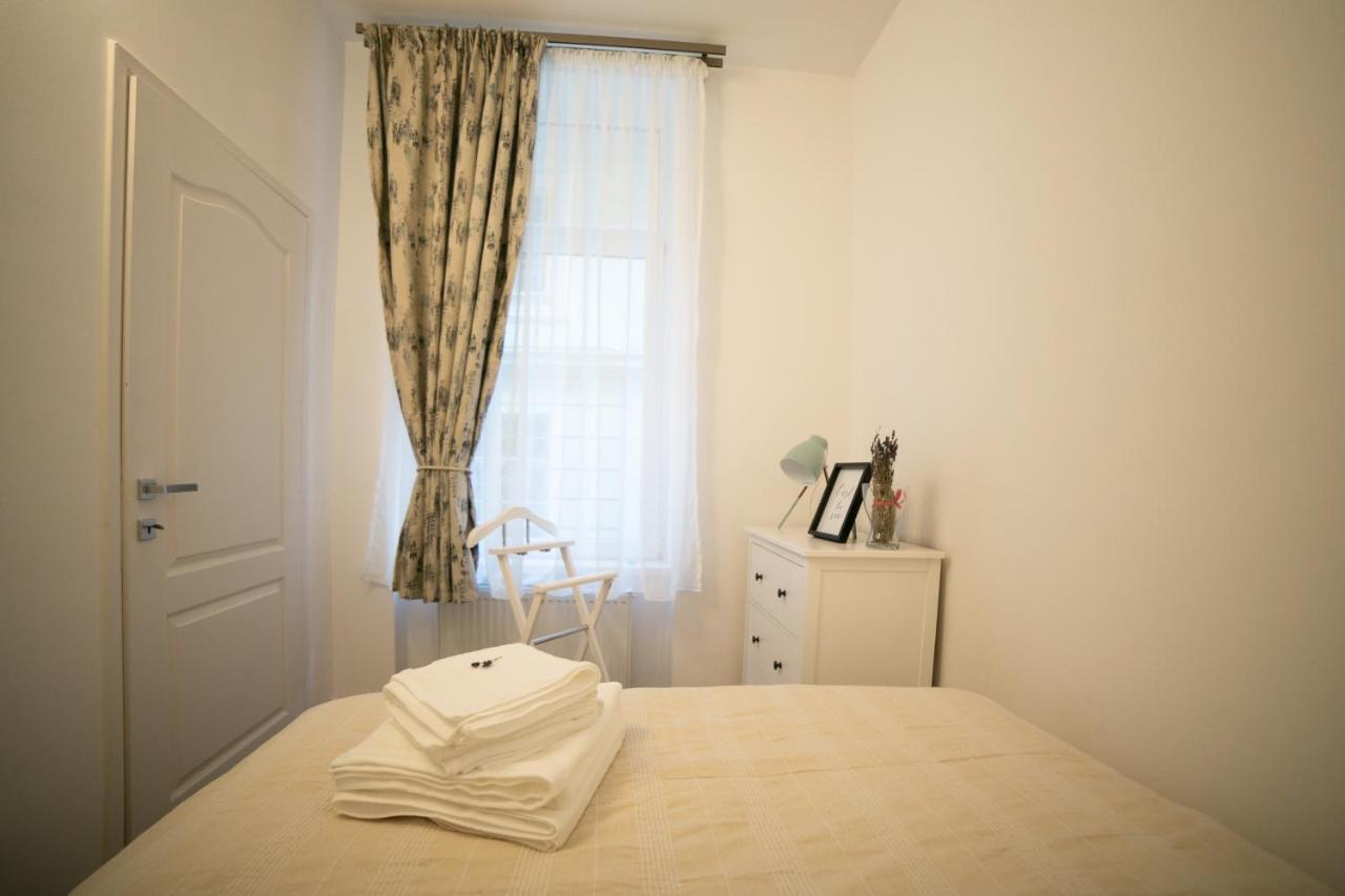 Jasmine Serenity Apartment - Central, Behind Black Church براشوف المظهر الخارجي الصورة